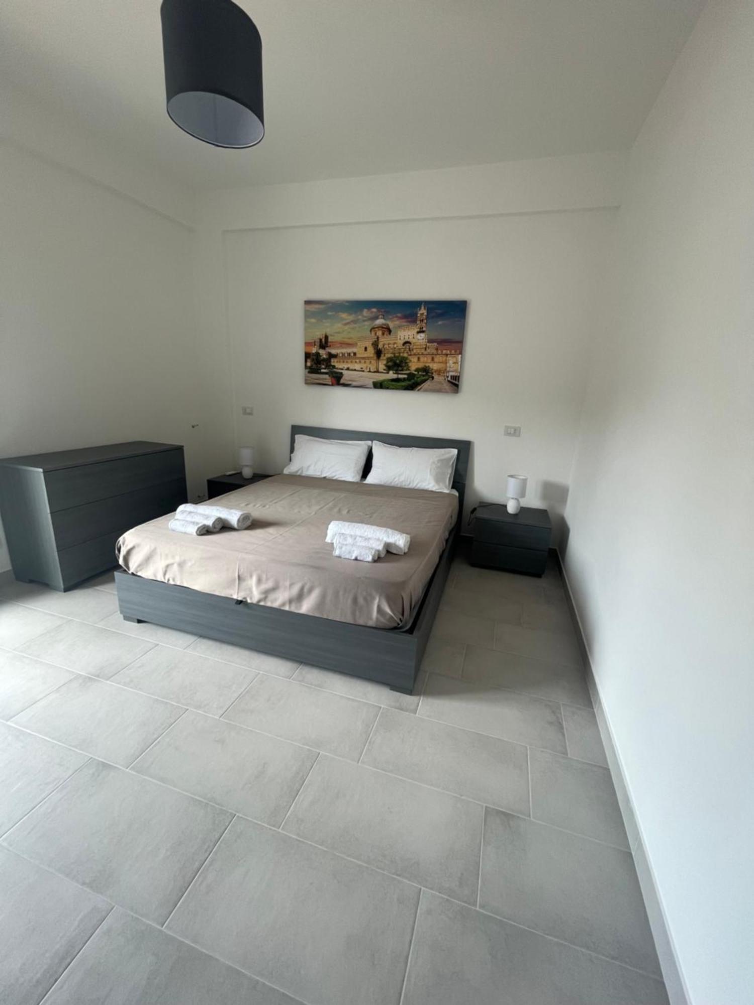 Casa Lory Apartment Palermo Bagian luar foto